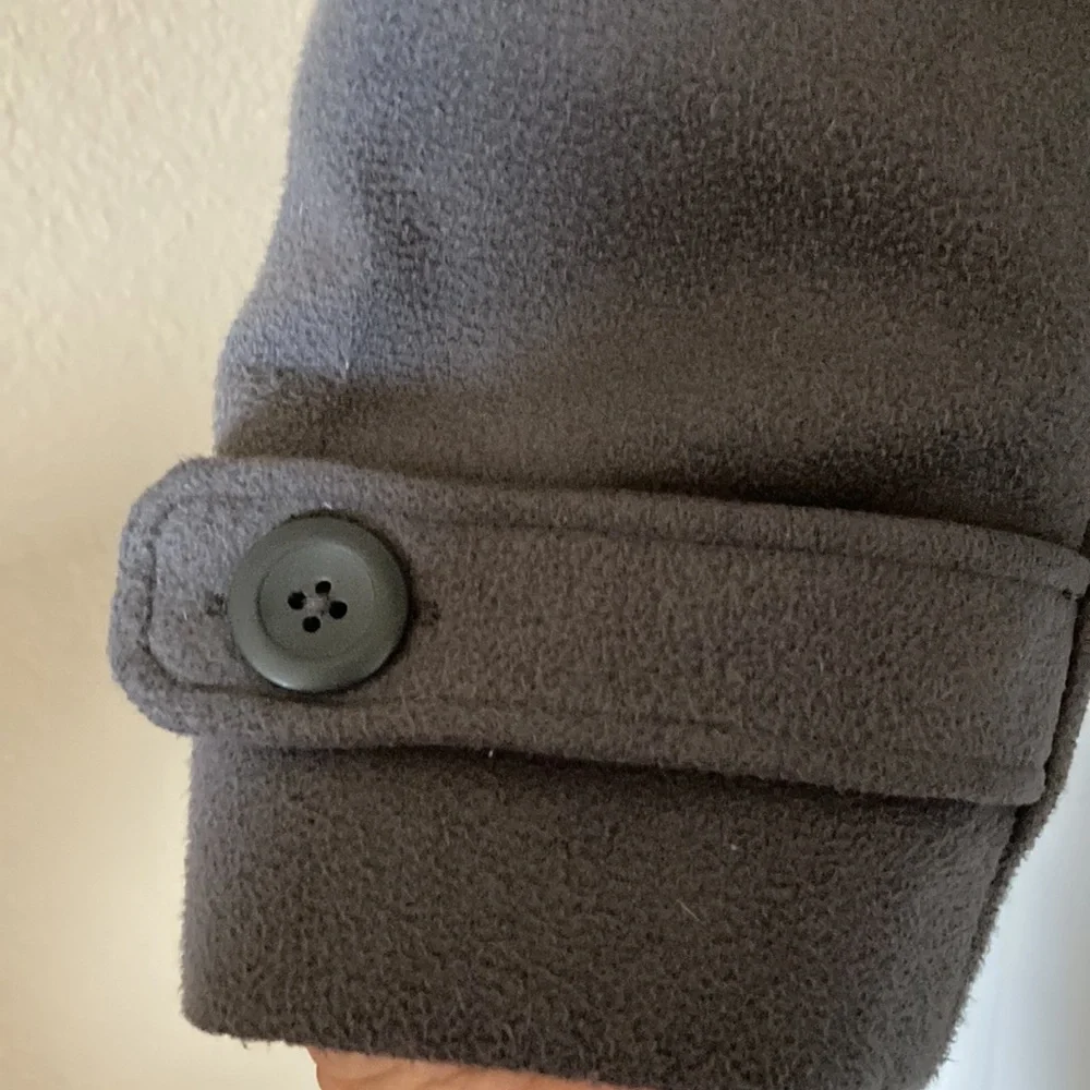 Forever 21 Gray Pea Coat Size Large - Picture 4 of 12